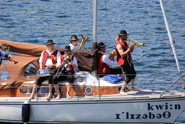 备和加强防 备和加强防